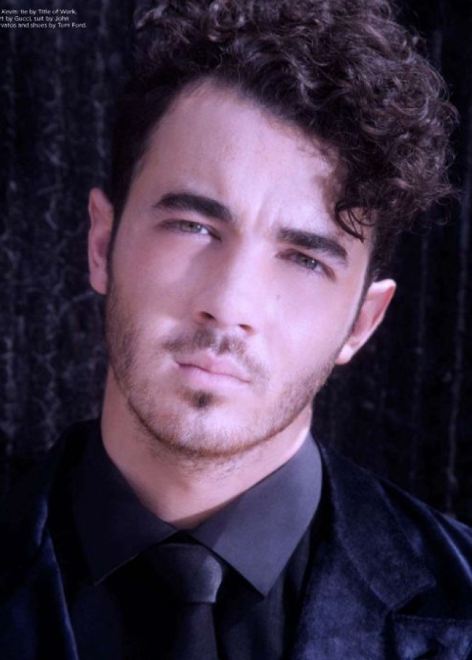 كيفن جوناس يطرح منزل نيوجيرسي للبيع 