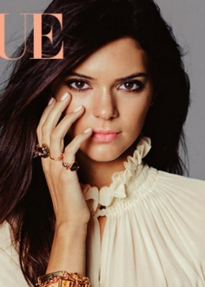 كيندال جينر لأول مرة على غلاف Vogue