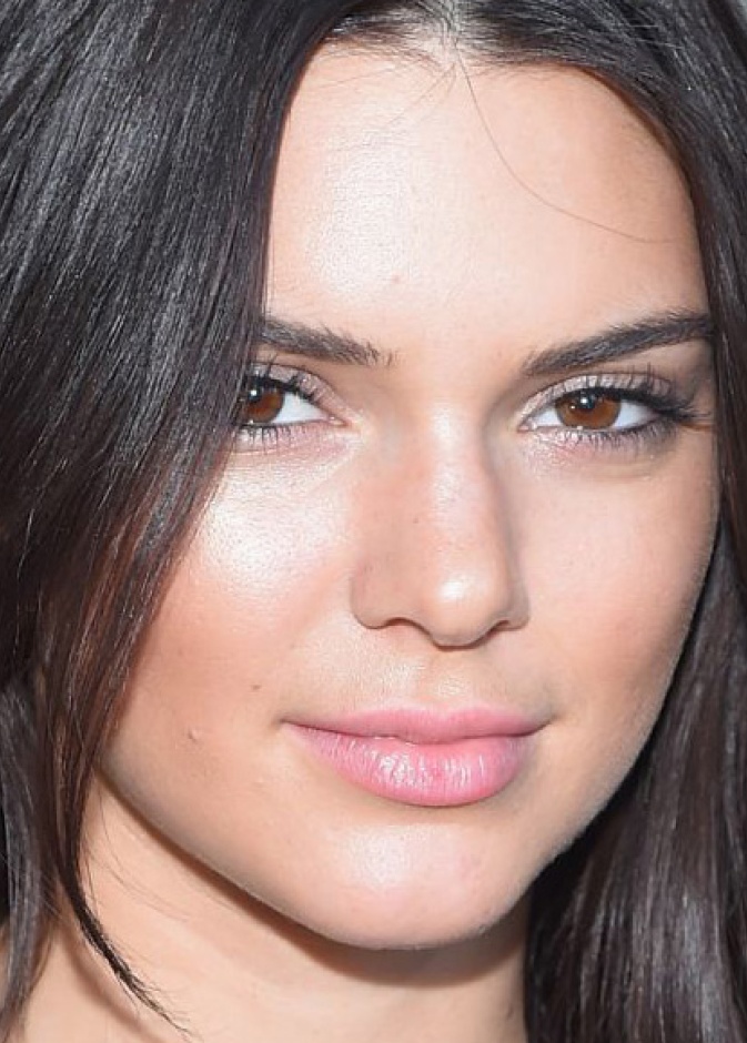 Kendall Jenner Modern Muse Le Rouge