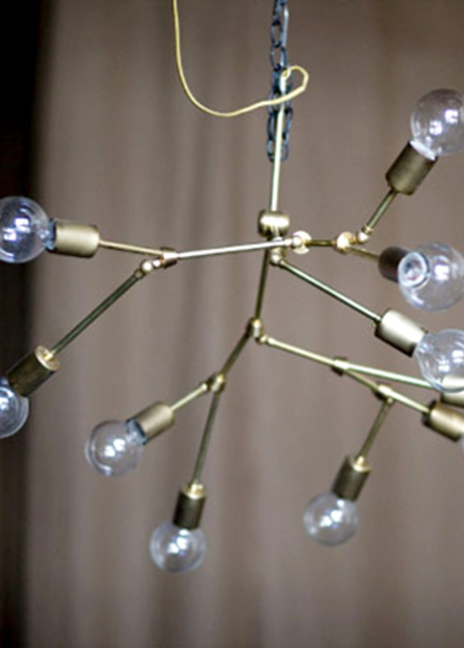 الإنارة النحاسية .. آخر صيحات الديكور