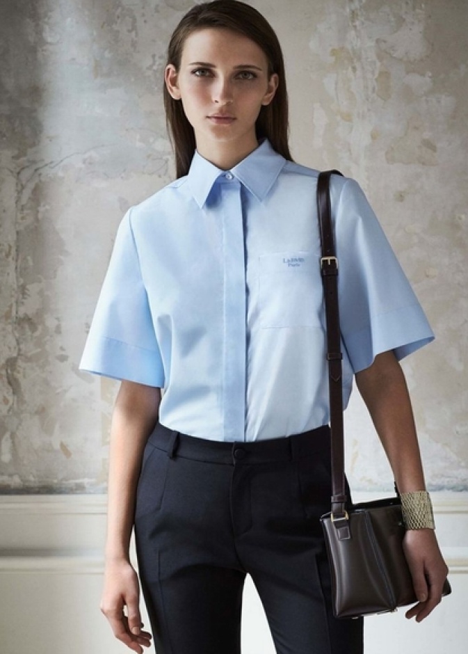 Lanvin  القميص الأزرق الكلاسيكي من 