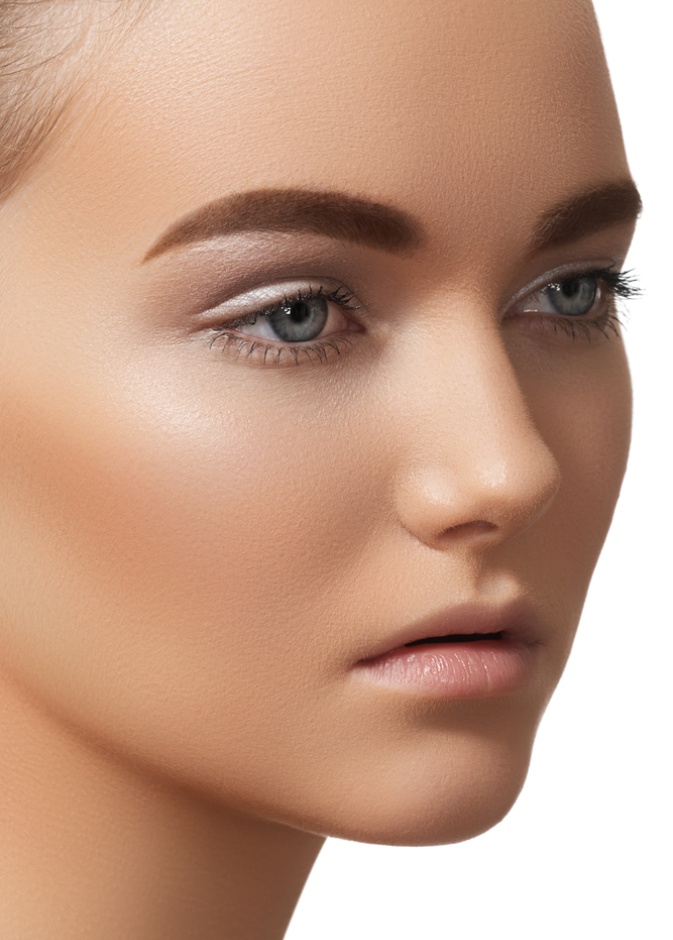 بشرة غير لامعة عنوان جمالك هذا الشتاء