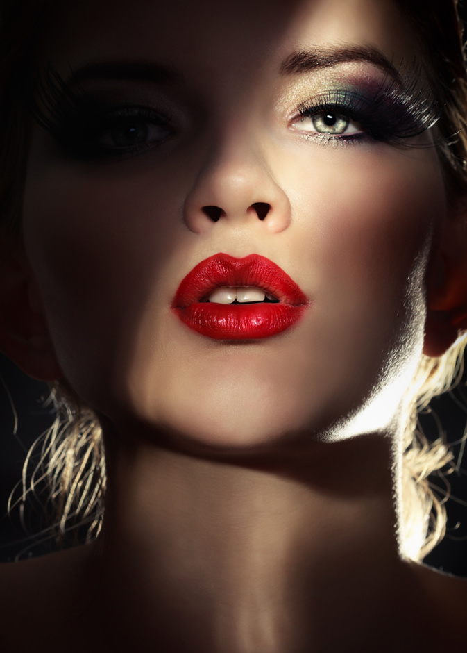 بين الذهبي والاحمر حكاية حب