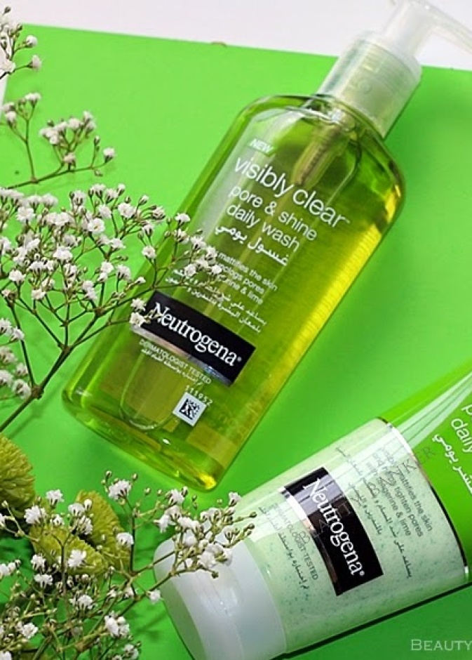 Neutrogena® Visibly Clear® Pore & Shine Daily Wash