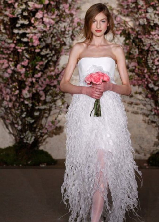 أجمل ما صمّم عميد فساتين الزفاف الراحل Oscar De La Renta