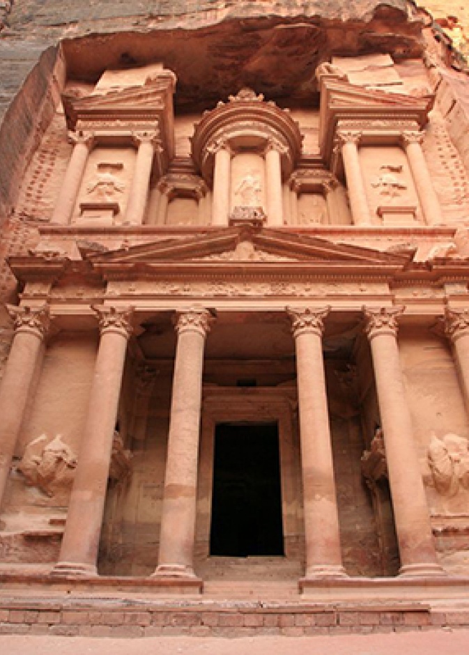 البتراء .. من أجمل الوجهات السياحية في العالم