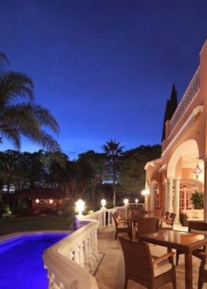 برنس يطرح فيلا ماربيلا للبيع 