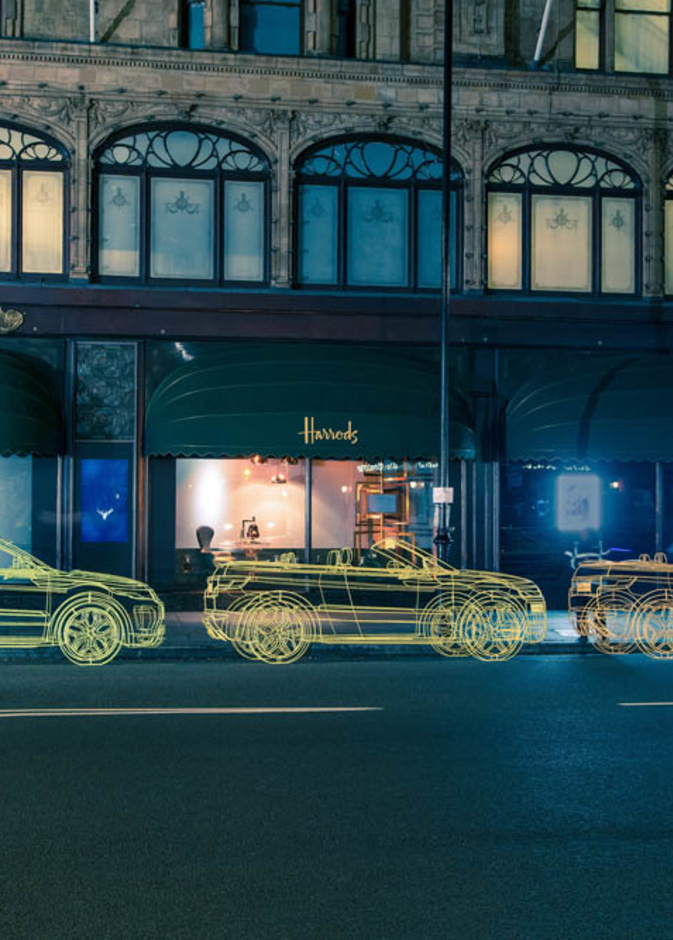  السيارات الشفافة على رصيف هارودز!