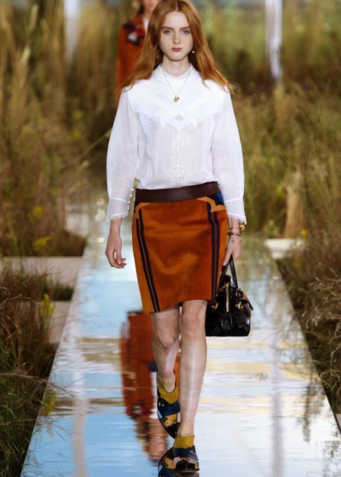 Coach تحتفل بصيف مفعم بالألوان..