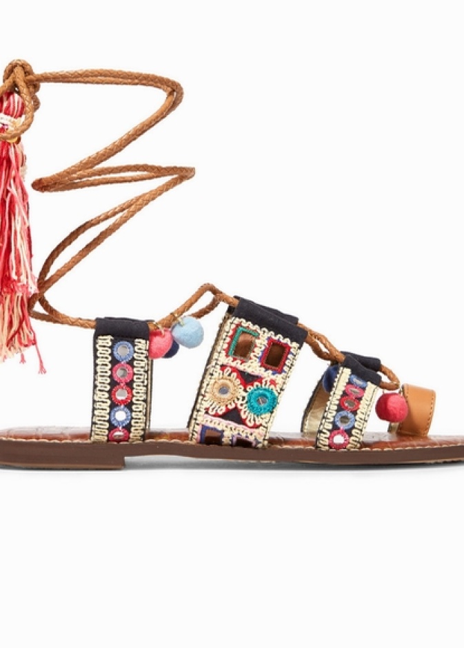 Oscar de la Renta أقراط