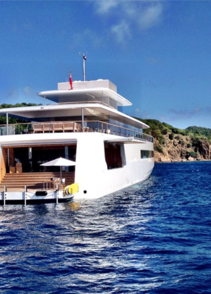 شاهدي يخت ستيف جوبز الفاخر