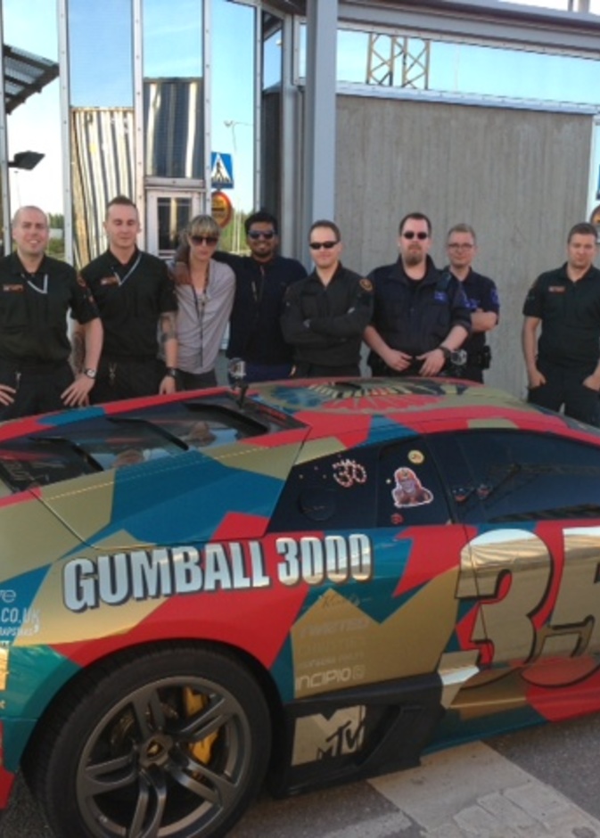 المفاجآت في موكب دبي الاستعراضي  