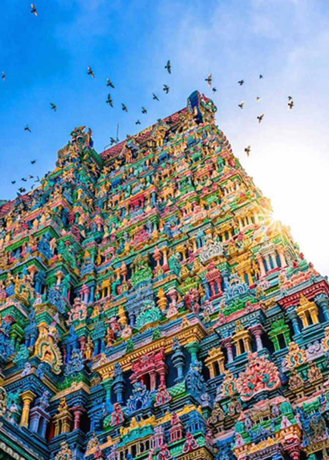 معبد ميناكشي في تاميل نادو في جنوب الهند 