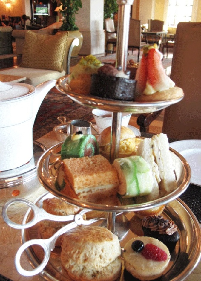 أفضل 3 أماكن لتناول شاي ما بعد الظهيرة في دبي 