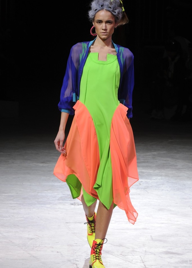 مجموعة Yohji Yamamoto ثبات الاسود ودوامة الألوان 