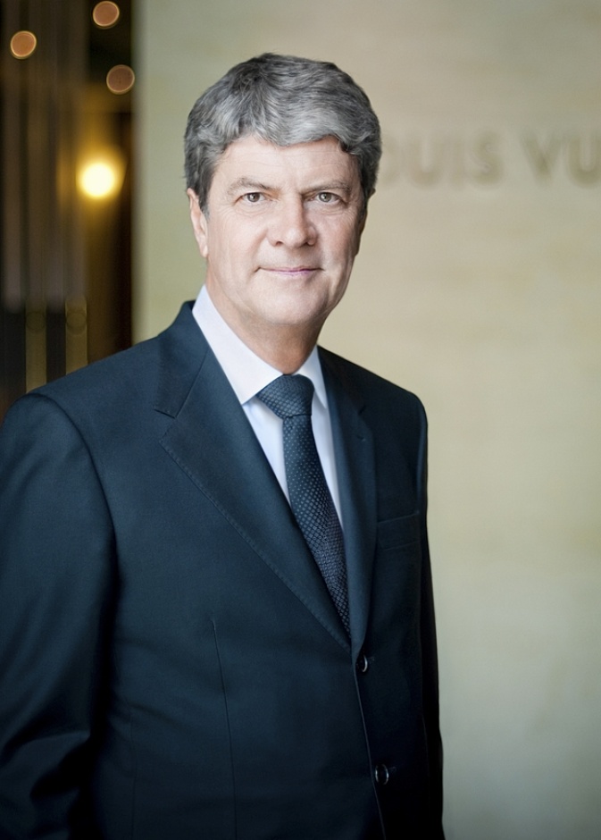 وفاة إيف كارسيل Yves Carcelle رئيس لويس فويتون التنفيذي السابق 