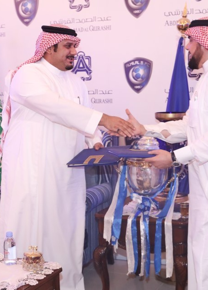 الأمير نواف بن سعد و إحسان بن عبدالصمد القرشي