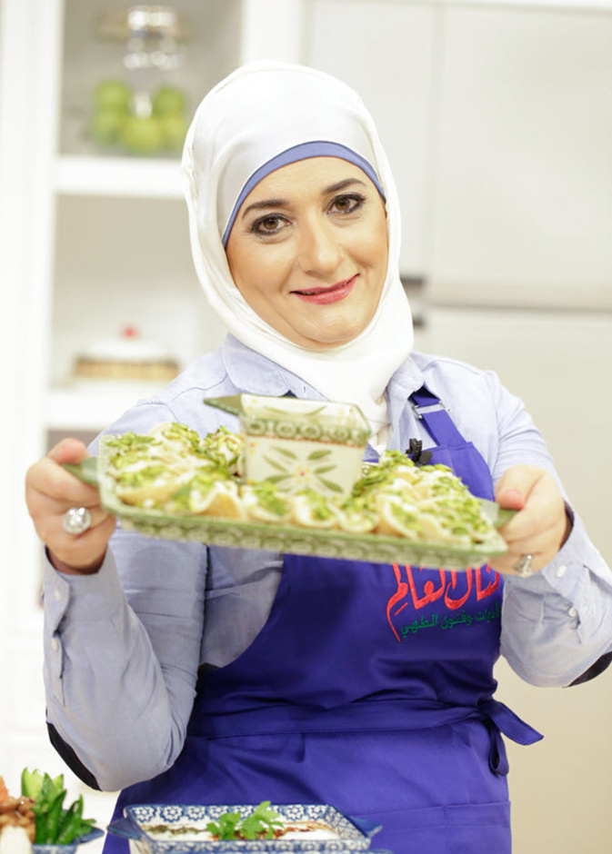 منال العالم