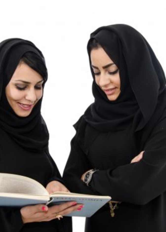 الفتيات... بين الزواج والدراسة