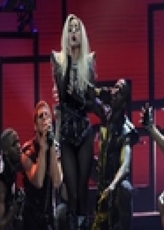 ليدي غاغا تحيي حفلا لدعم الرئيس أوباما