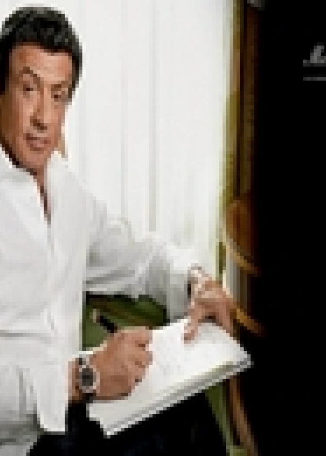 سيلفستر ستالون يصمم أقلاما مرصعة بالمجوهرات