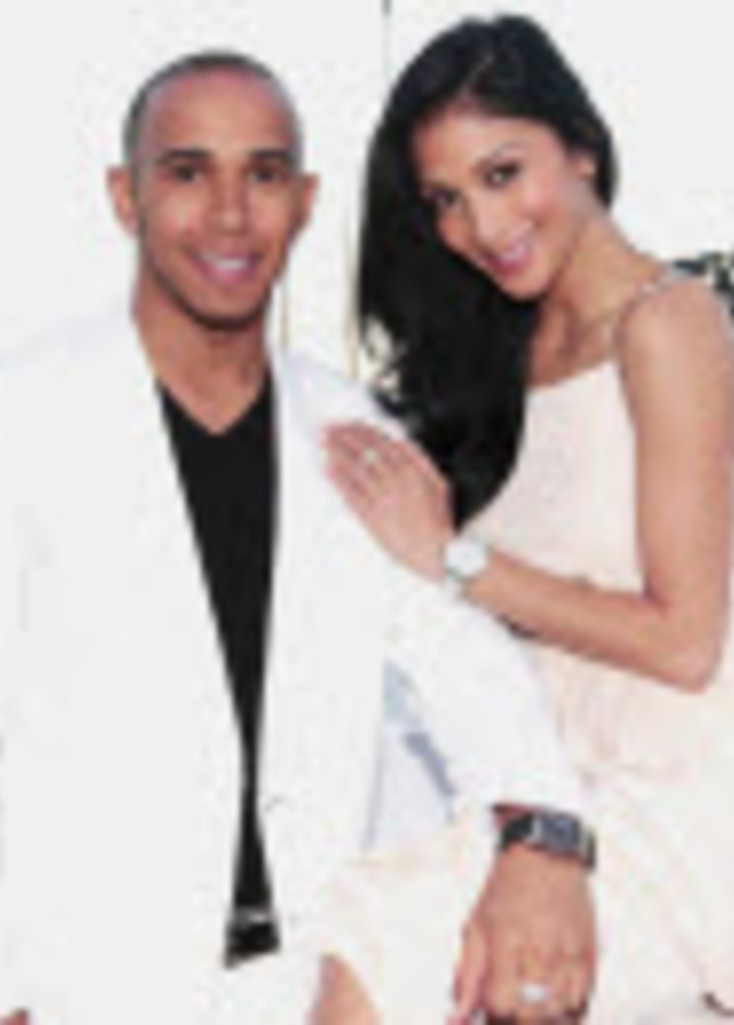 حصريا: نيكول شيرزنجر مع خطيبها لويس هاميلتون