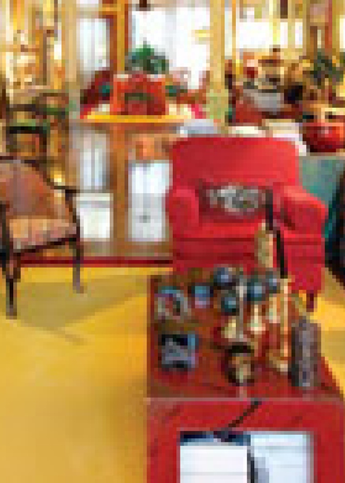 هي تدخل قصر مصممة المجوهرات ماري باجناسو