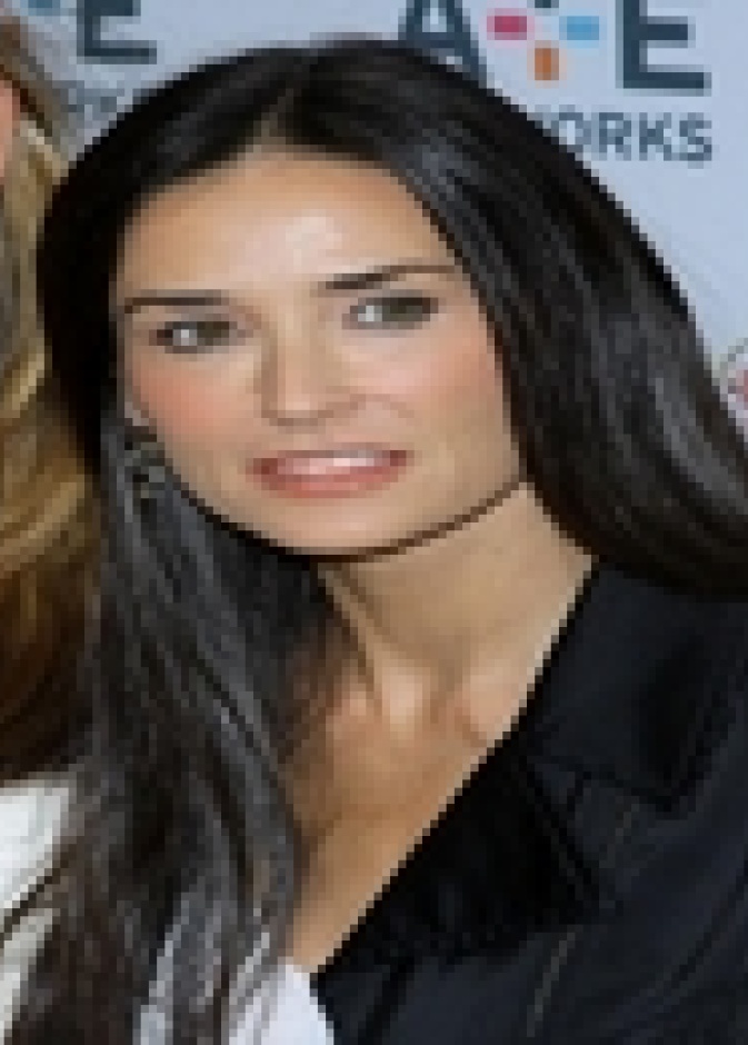 ديمي مور تعالج من المخدرات