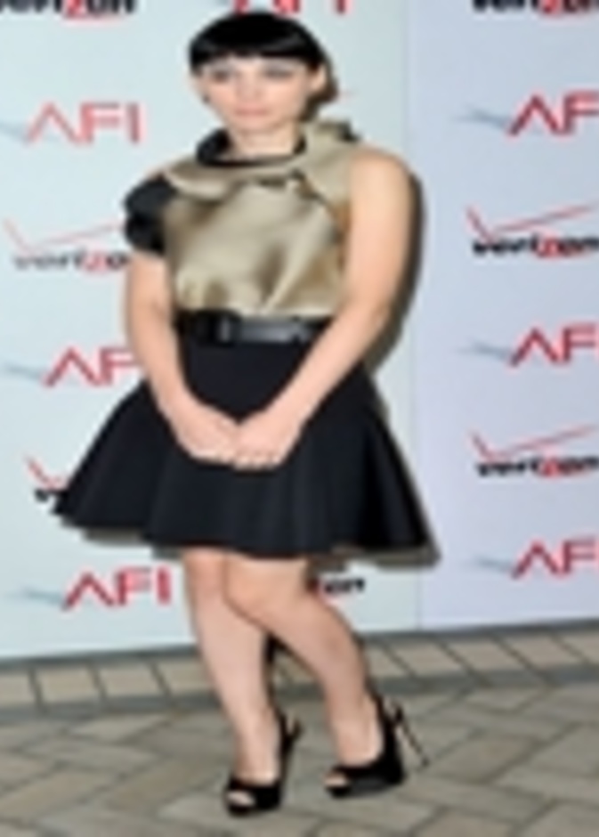 Rooney Mara تفجر أنوثتها بفساتين الهوت كوتير