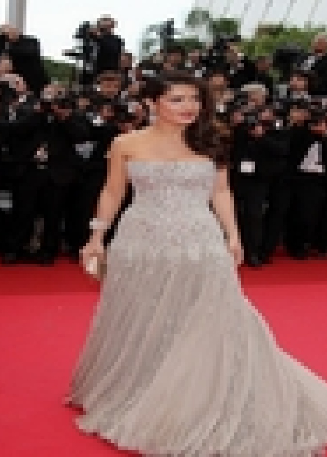 أفضل فساتين السجادة الحمراء للعام 2011