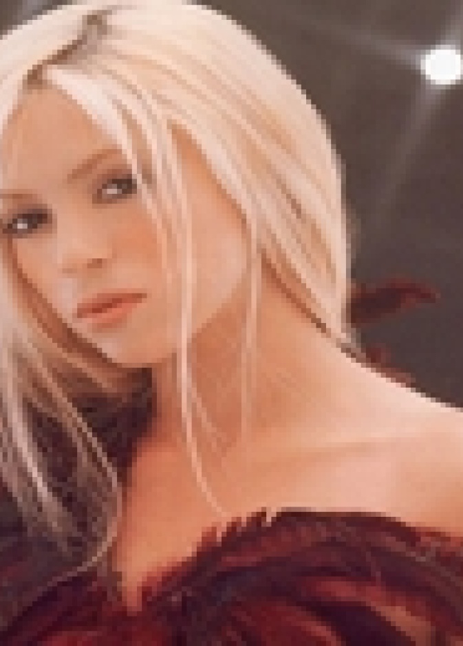 شاكيرا تبهج الأوروبيين اليوم بافتتاح إستاد كييف