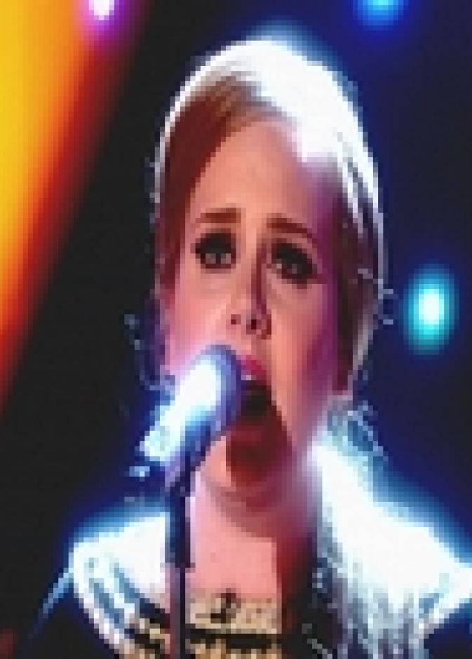 أديل تغني للمرة الأولى بعد خضوعها للجراحة