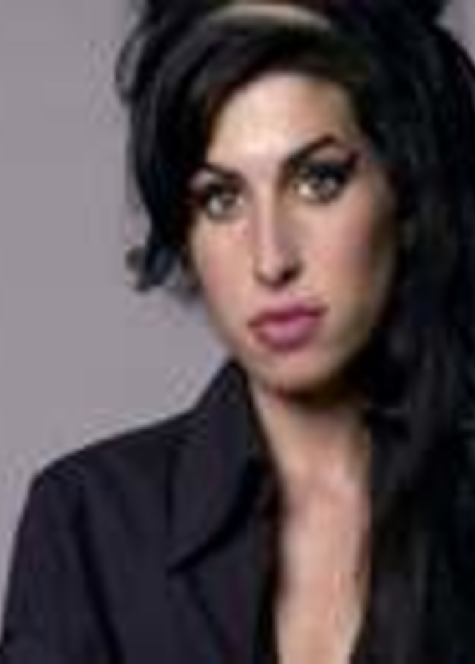 حرق جثمان ايمي وينهاوس في مراسم خاصة