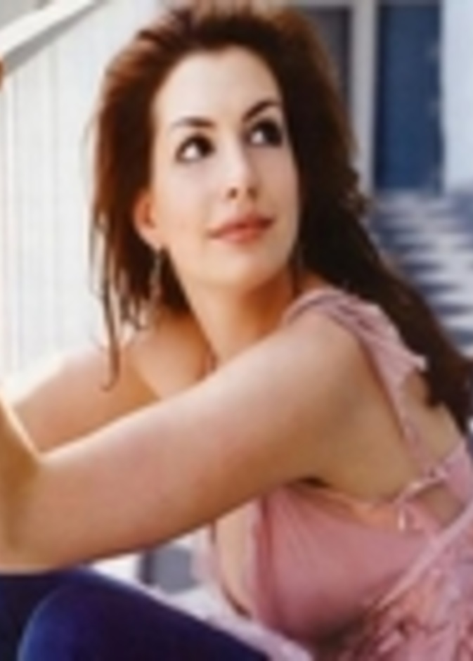 آن هاثاواي ترغب بتجسيد كايت ميدلتون سينمائيا