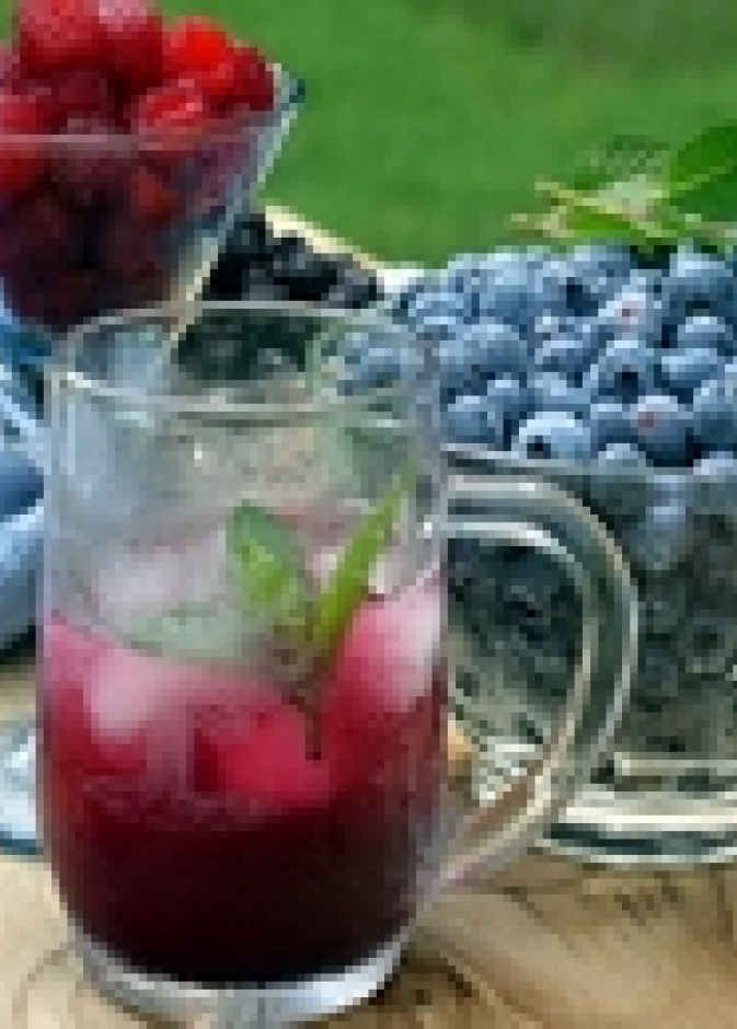 عصير التوت يقوى الذاكرة