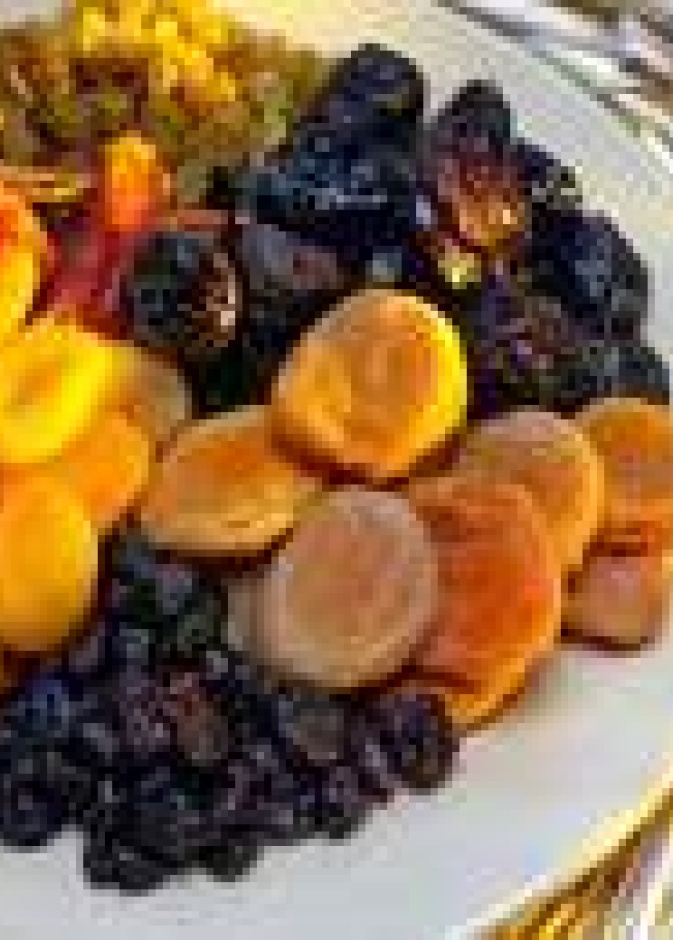 الخضار المطبوخ والفاكهة المجففة تقي من سرطان القولون