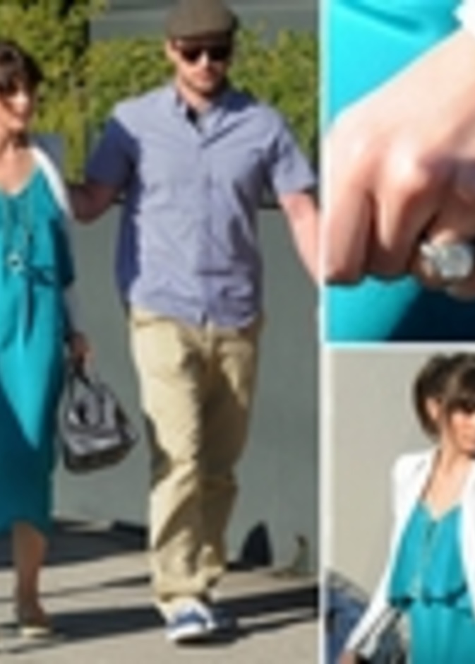 خاتم خطوبة جسيكا بيال بـ130 ألف دولار