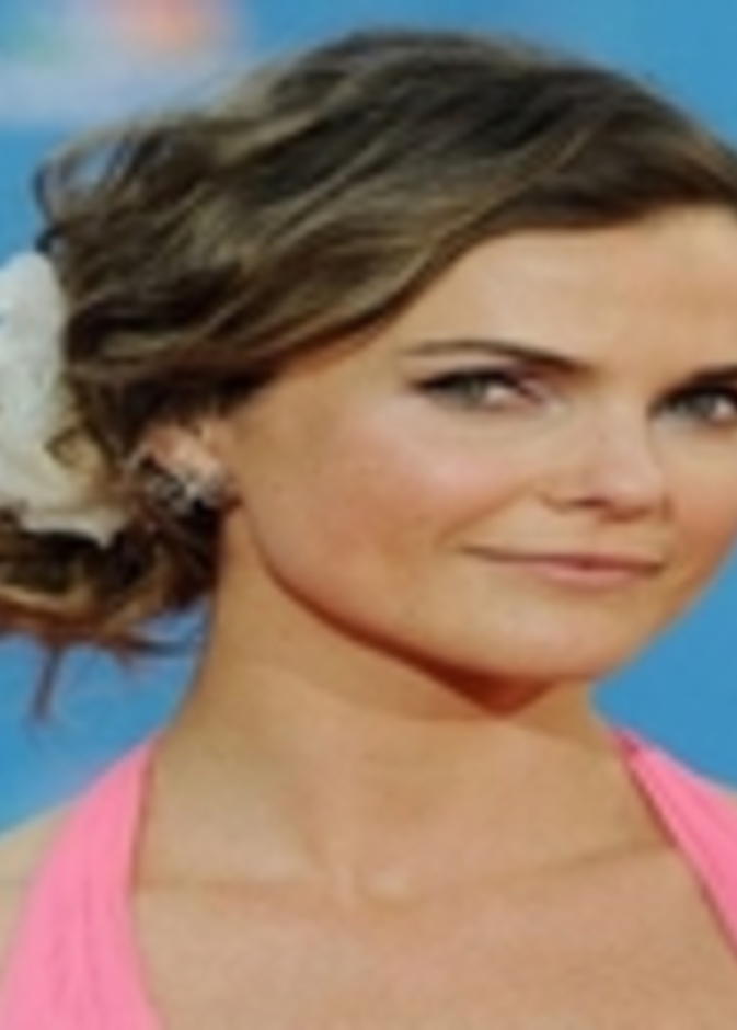 كيري راسل تحصل على طفلة جديدة