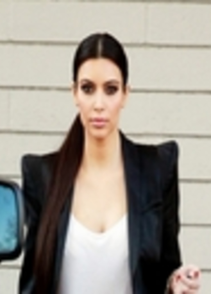 كيم كاردشيان تدعم ضحايا زلزال هايتي