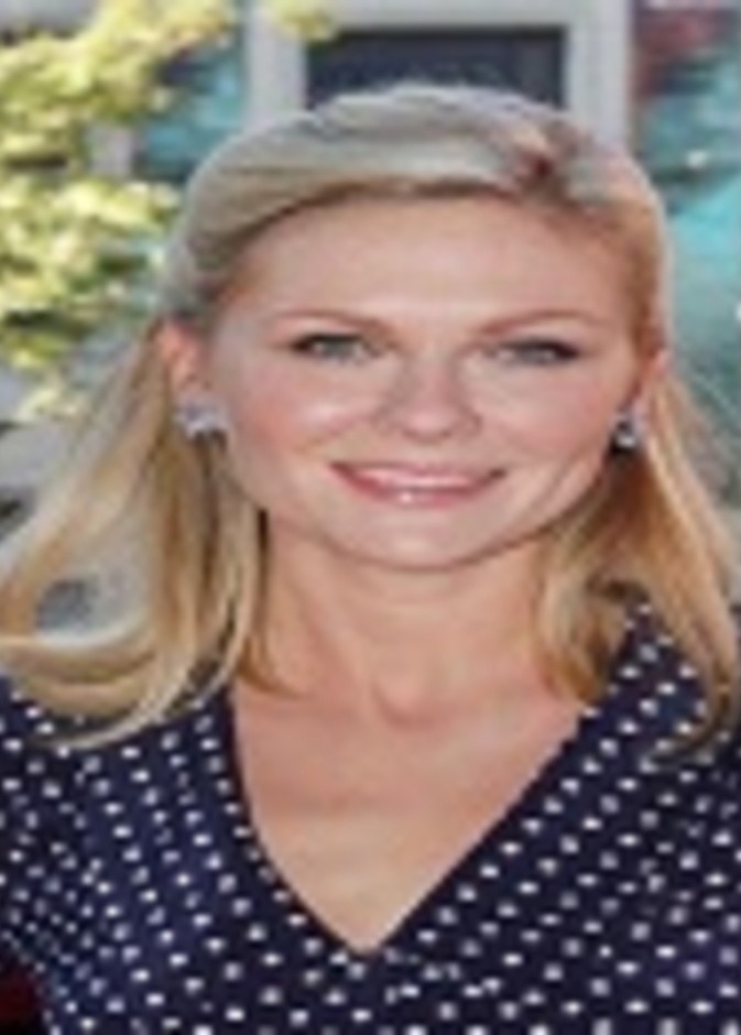 كيرستن دانست بأقراط من  Bulgari 