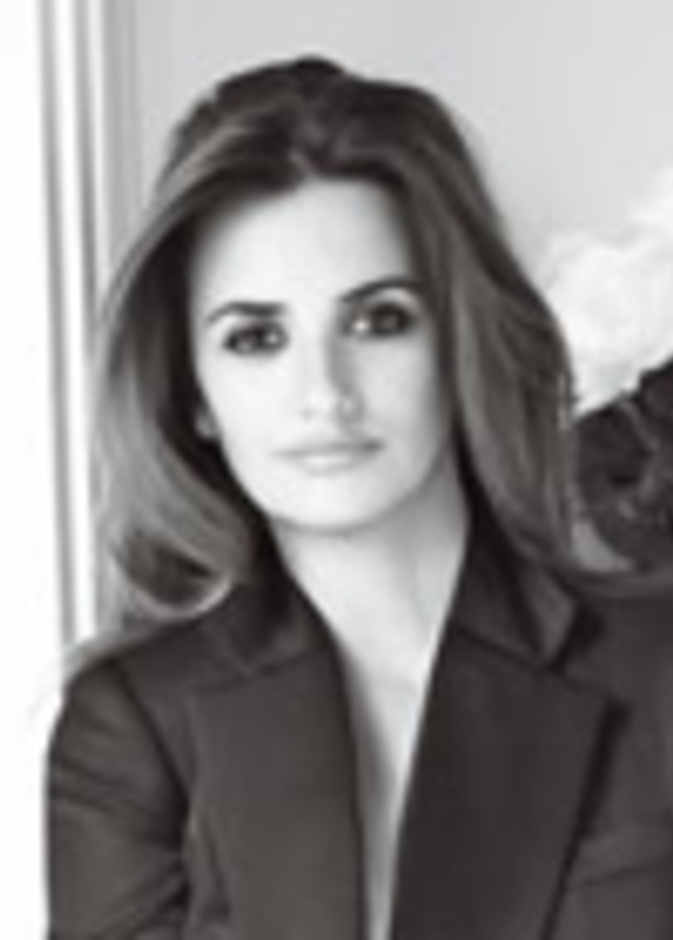 PENELOPE CRUZ في حوار مطول وخاص بـ«هي»:  شغفي الأول والأخير تقديم المساعدة وهو ما يمنحني القوة