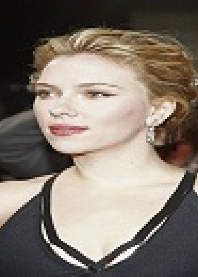 سكارليت جوهانسون بمجوهرات "بلغاري" 