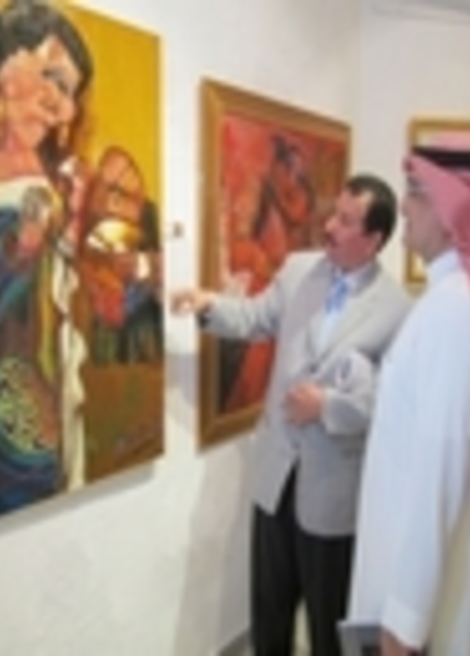 اتيليه جدة يجمع رواد التشكيل بمختارات عربية