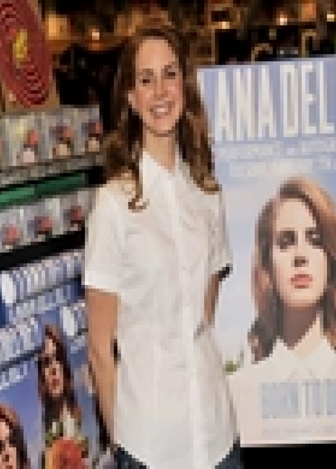 لانا ديل ري تطلق أغنيتها الجديدة  "ولدت لأموت"