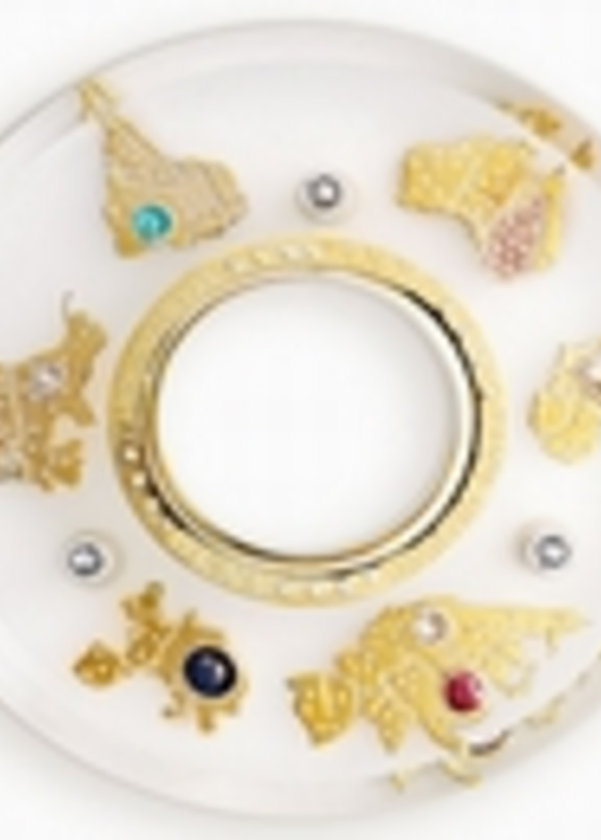 مليون دولاراً ثمناً لزجاجة عطر من DKNY