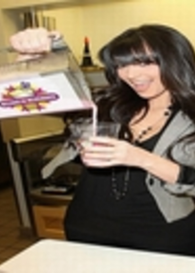 كيم كارداشيان: أحبّ الطّعام العربيّ ومتحمّسة لزيارة دبي