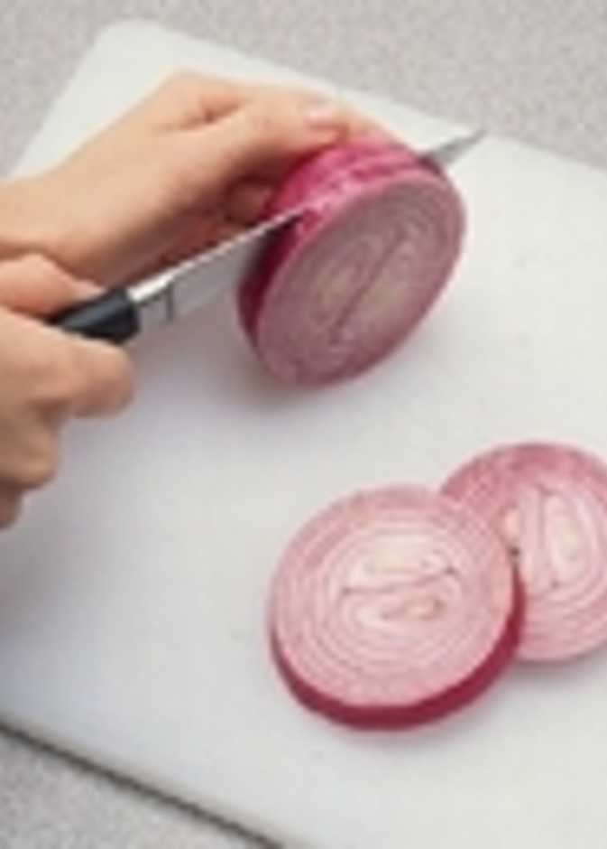 البصل يحمي من هشاشة العظام