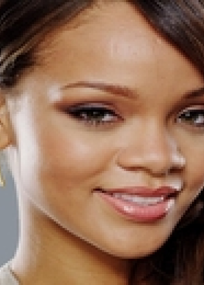 مزارع يطرد ريهانا بسبب جرأتها