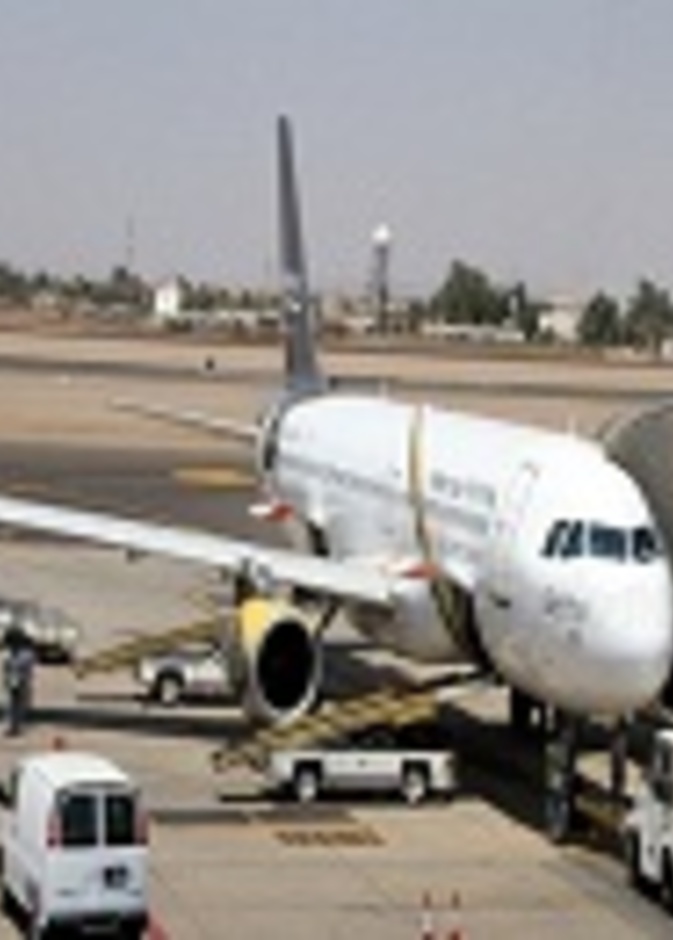 مطار تبوك يستقبل أول رحلة من القاهرة