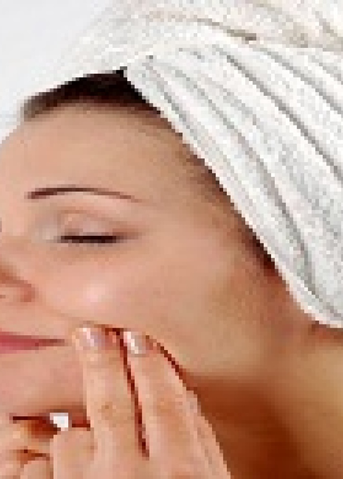 10 تمارين تحافظ على رشاقة الوجه